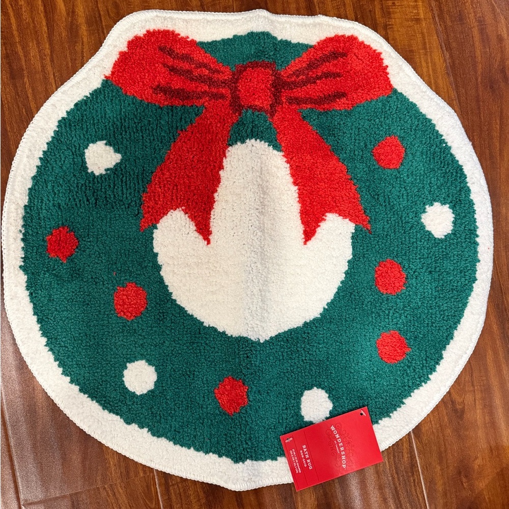 NEW Target Wondershop Wreath Bath Mat Rug